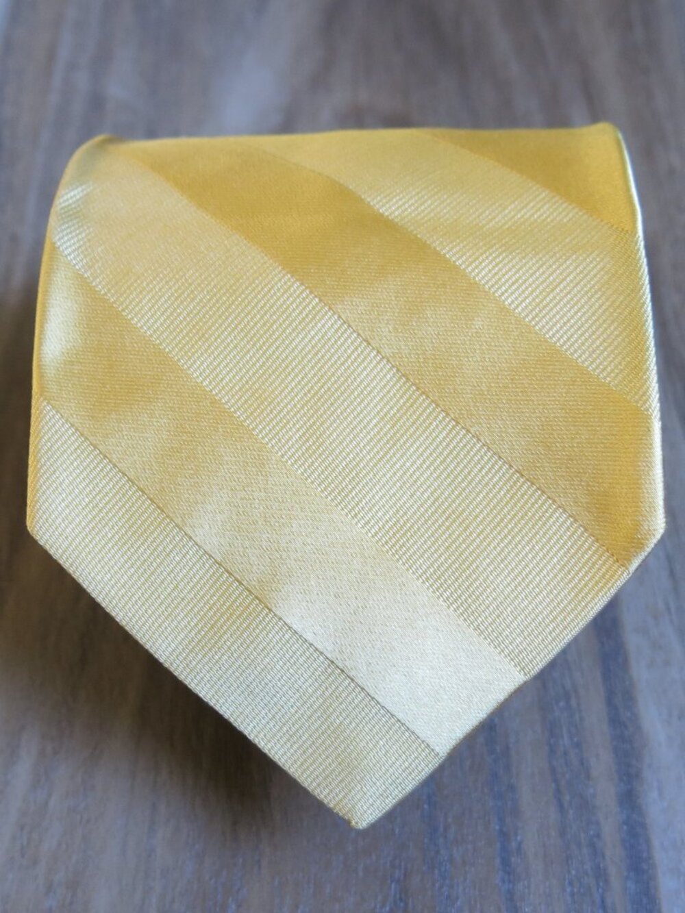 Brooks Brothers 346 Textured Stripe Pure Silk Men's Neck Tie